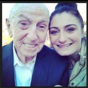 Meet your Posher, Kelsey